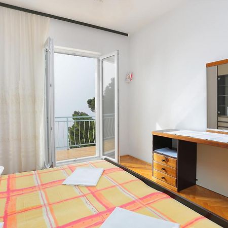 Rooms With A Parking Space Brela, Makarska - 17281 Habitación foto