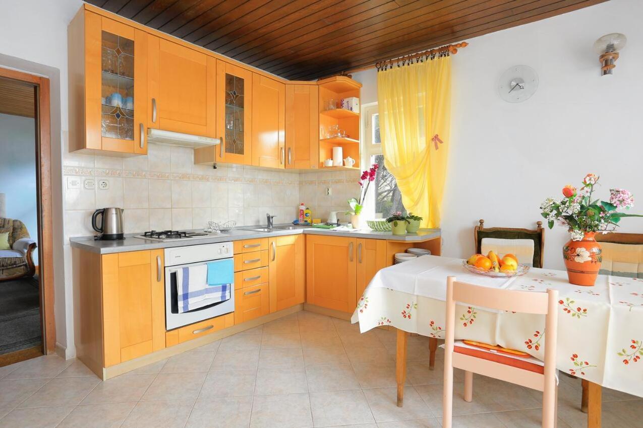 Rooms With A Parking Space Brela, Makarska - 17281 Exterior foto