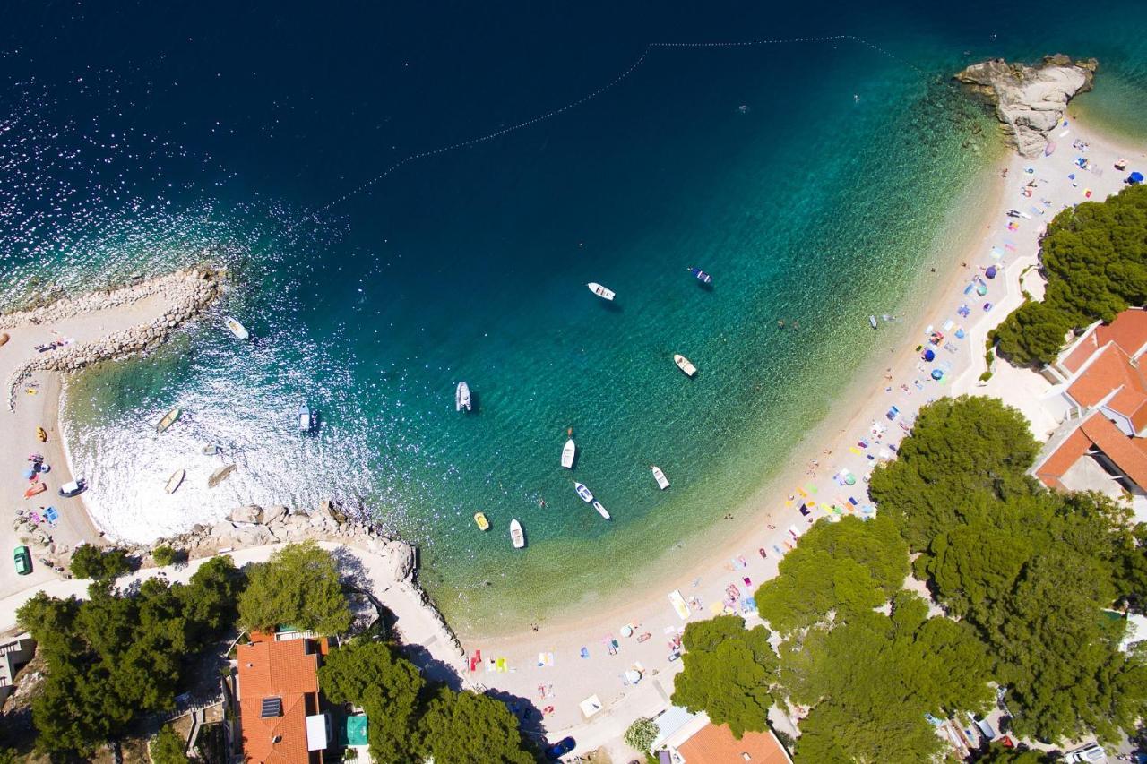 Rooms With A Parking Space Brela, Makarska - 17281 Exterior foto